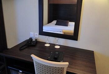 Derby Eiffel Hotel