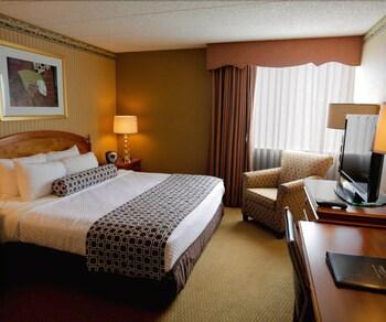 Crowne Plaza Madison