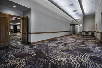 Holiday Inn Springdale/fayetteville Area