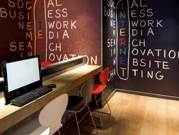 Hotel ibis Brussels Centre St Catherine