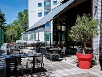 Hotel ibis Lyon Gerland Musee des Confluences