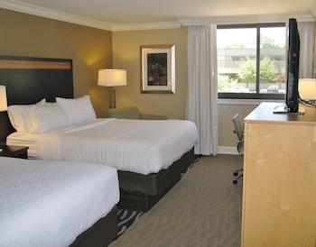Holiday Inn Concord Downtown