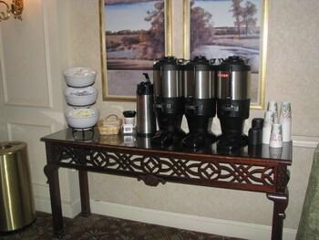 Holiday Inn Concord Downtown