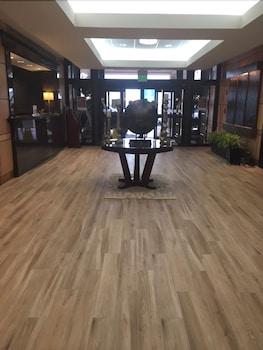 Holiday Inn Express Aberdeen-Chesapeake House