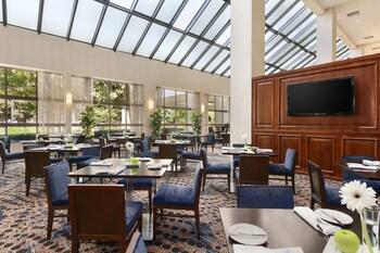 Embassy Suites by Hilton Santa Clara Silicon Valley