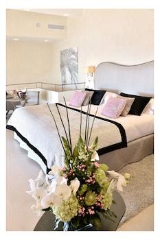 La Perouse Hotel