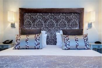 La Perouse Hotel