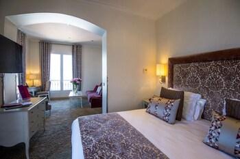 La Perouse Hotel
