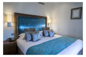 La Perouse Hotel