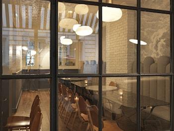 Hotel Paradis Paris