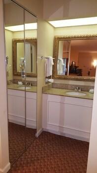 Best Western Hickory