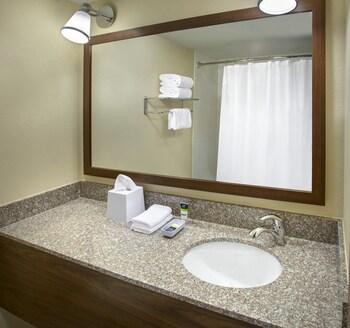 Four Points by Sheraton Charleston