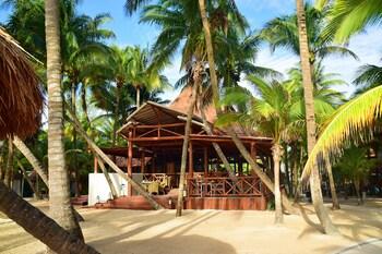 Shangri-la Caribe Beach Village Resort