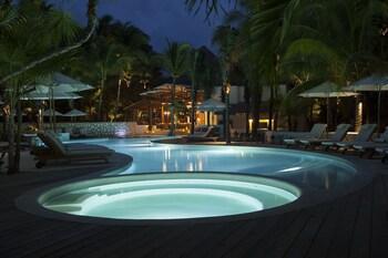 Shangri-la Caribe Beach Village Resort