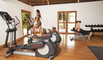 Shangri-la Caribe Beach Village Resort