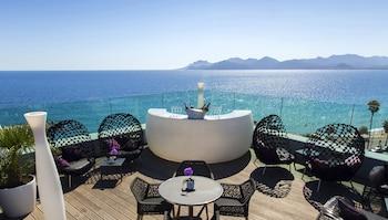 1835 White Palm Hotel (x Sofitel)