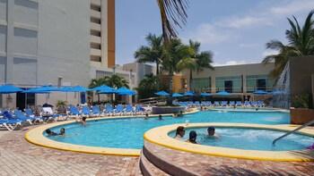 Las Flores Beach Resort