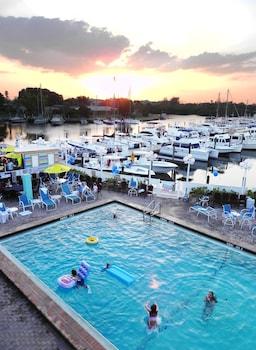Ramada Sarasota