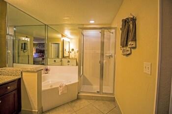 Westgate Blue Tree Resort