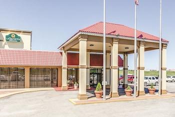 La Quinta Inn & Suites Wichita Airport