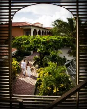 Sunbreeze Hotel