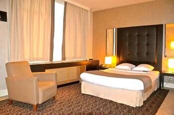 Chambord Hotel
