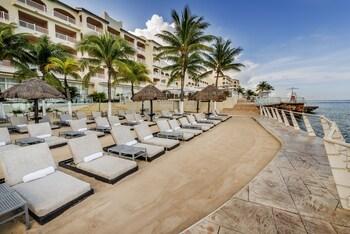 COZUMEL PALACE