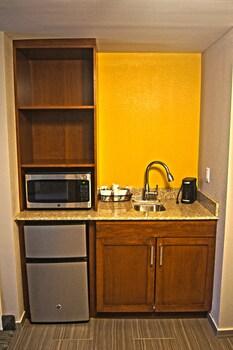 Hampton Inn Cincinnati-Riverfront