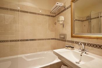 Hotel Mayfair Paris