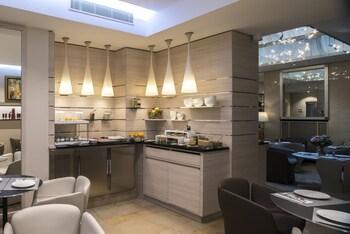 Hotel Cambon