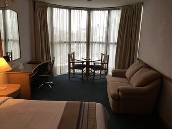 Crystal Palace Hotel