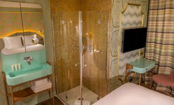 Idol Hotel