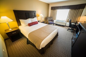 Best Western Plus Baker Street Inn & Convention Centre