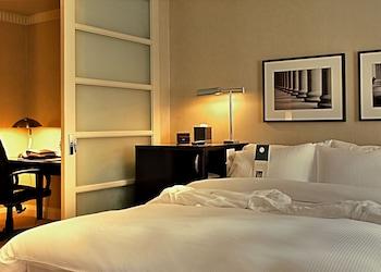 Windsor Arms Hotel