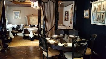 Windsor Arms Hotel