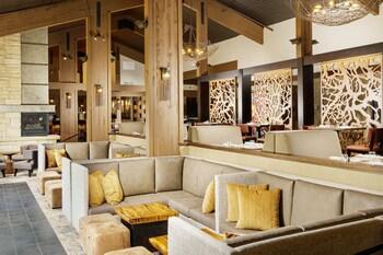 Riverhouse on the Deschutes