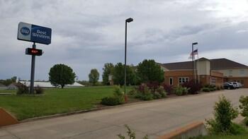 Best Western Teal Lake Inn