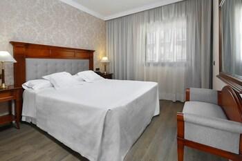 Apartaments Hispanos 7 Suiza