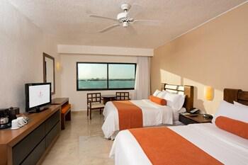 Hotel Flamingo Cancun Resort