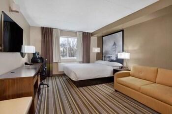 Motel One Winnipeg West