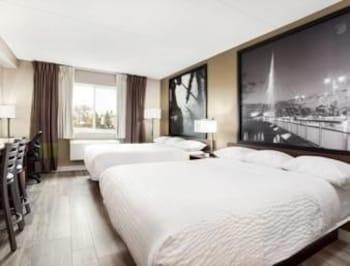 Motel One Winnipeg West
