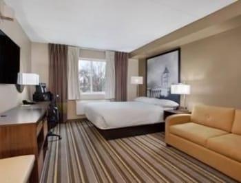 Motel One Winnipeg West