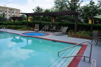 La Quinta Inn & Suites Tomball