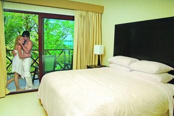 Playa Tortuga Hotel & Beach Resort
