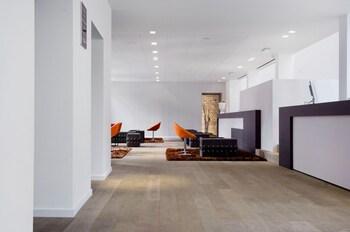Eburon Hotel - Different Hotels
