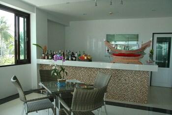 Grand Hill Residence
