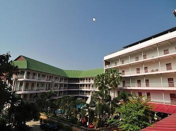 Top North Hotel