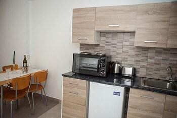 Alecos Hotel Apartments