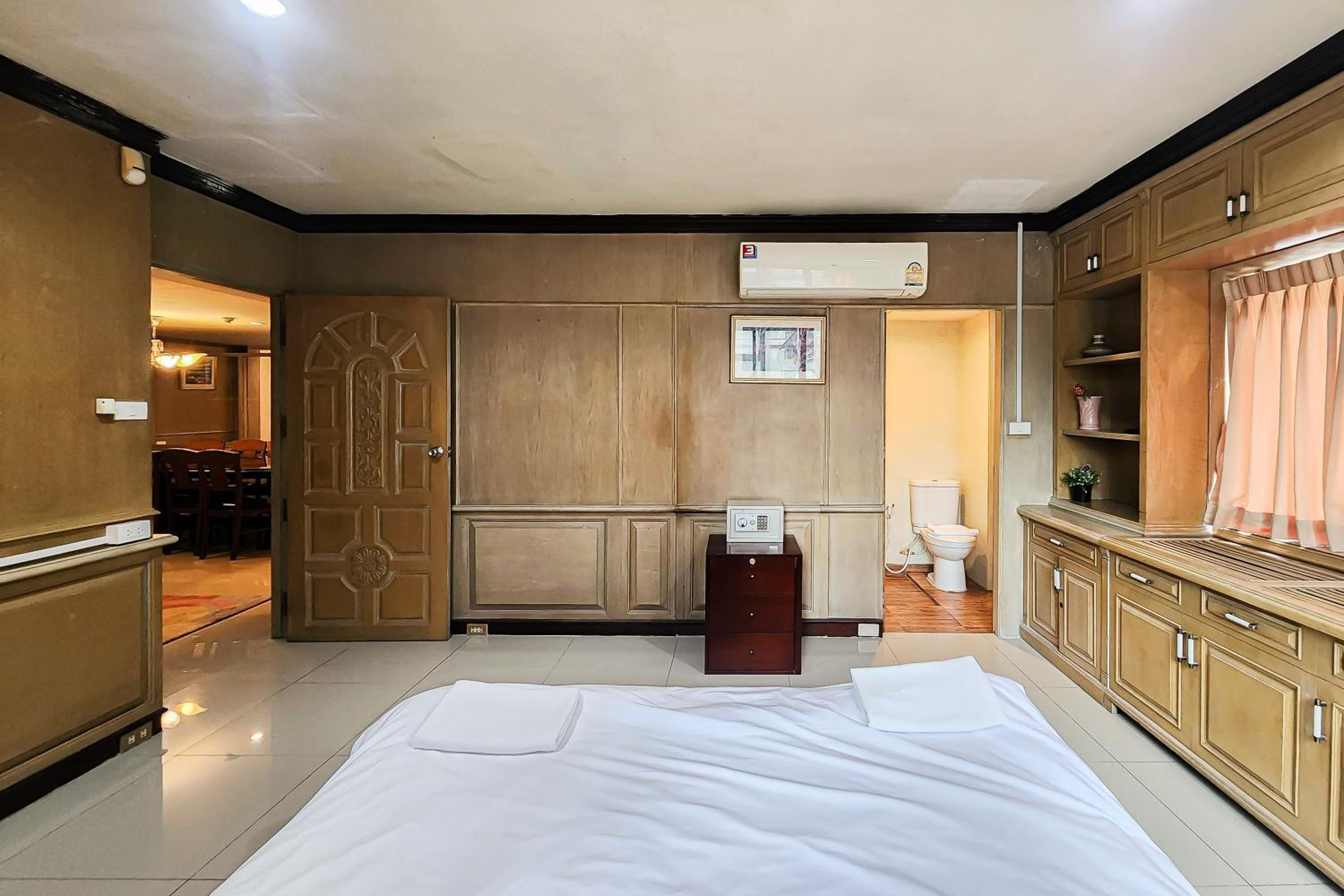 rooms
