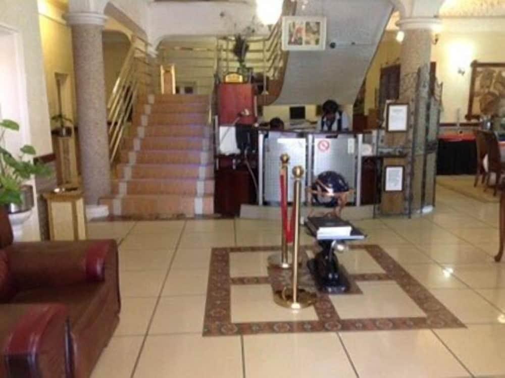 lobby